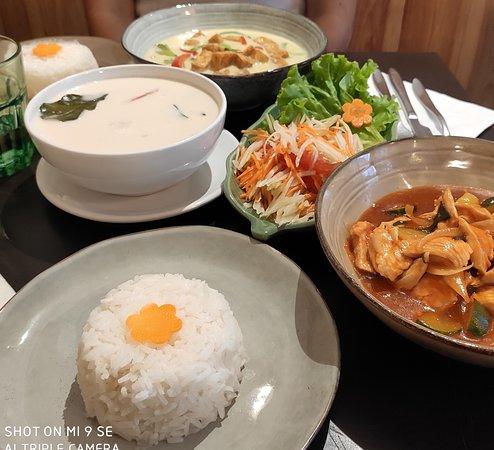 Le Muang Thai Restaurant